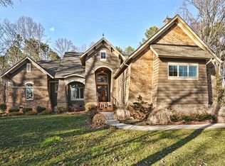 188 Riverwood Rd, Mooresville, NC 28117