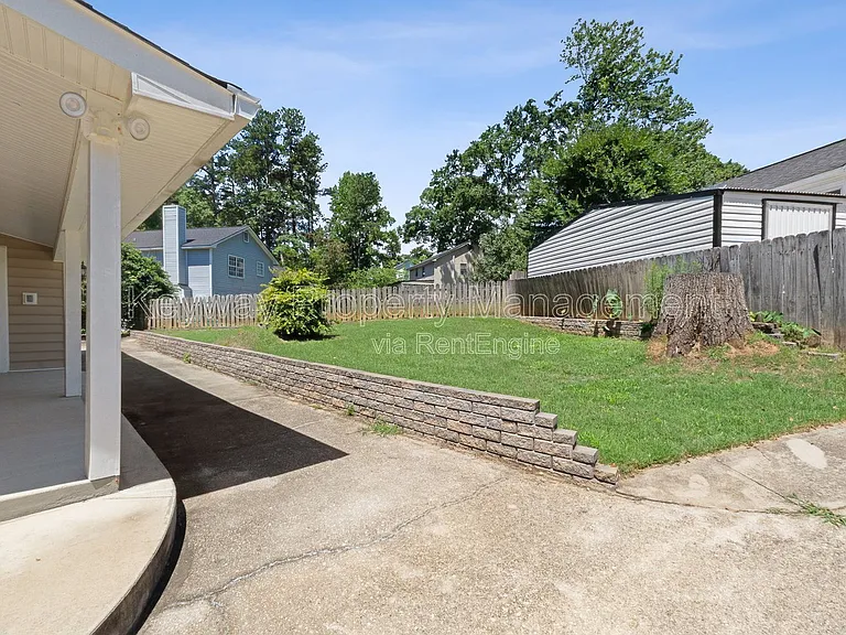 255 Silver Maple Rd — Photo 24