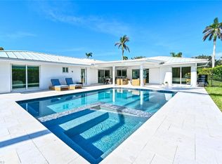 646 Park Shore Dr, Naples, FL 34103