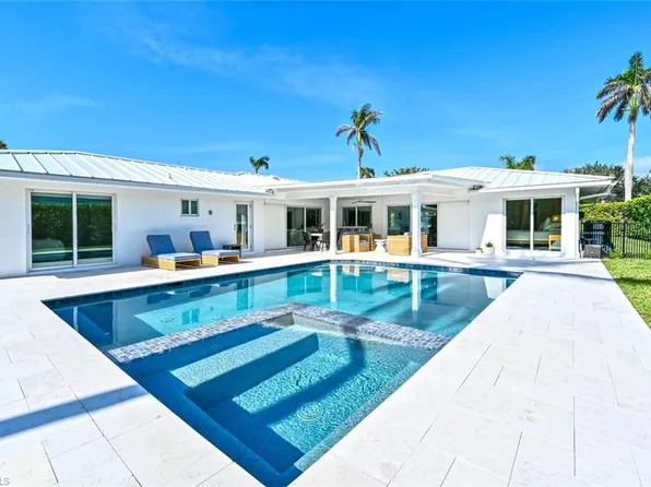 646 Park Shore DR, NAPLES, FL 34103