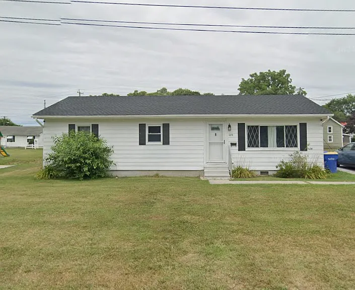 604 N Cannon St — Photo 1
