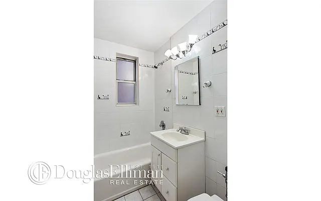 Sold by Douglas Elliman | media 20