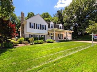 9843 Marcliff Ct, Vienna, VA 22181