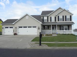 824 Simon St, Washington, IL 61571