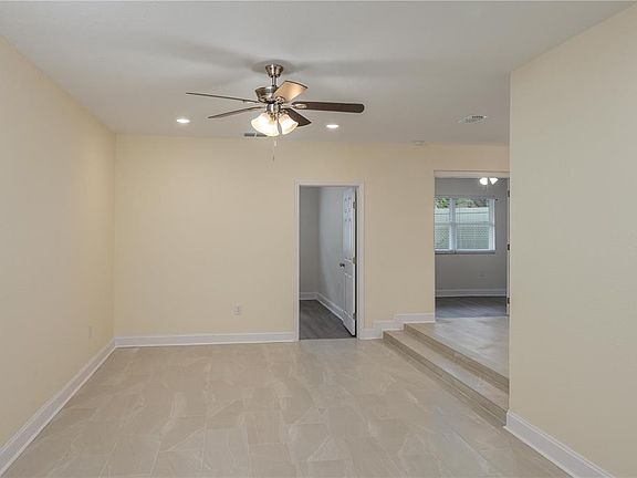 4th image of 407 PRINCESS PLACE