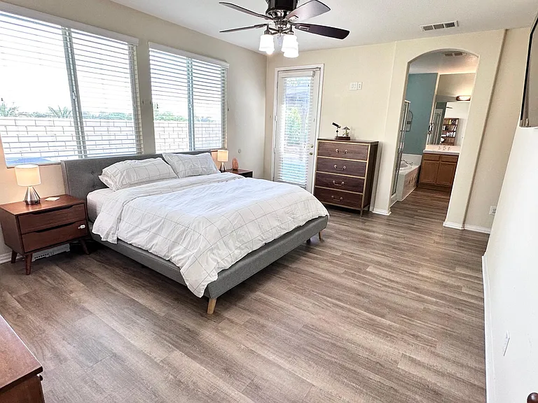 4343 Club Vista Dr — Photo 17