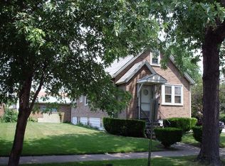 2036 Grove St, Blue Island, IL 60406