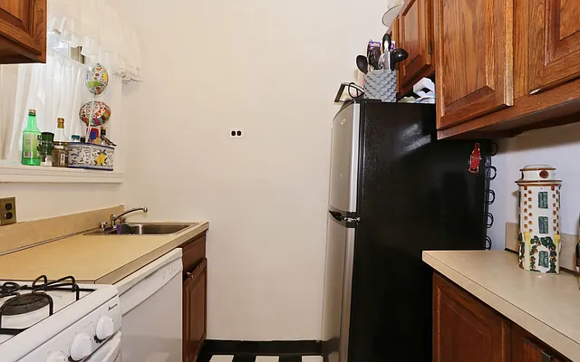 Sold by Keller Williams Realty Landmark | media 24