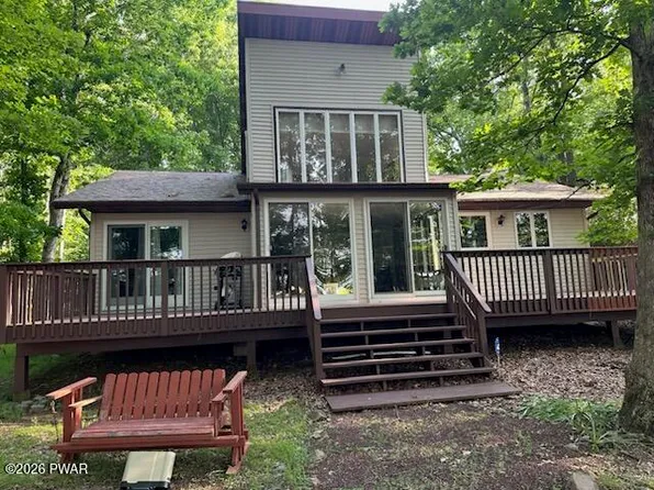 355 Bear Creek Lake Dr, Jim Thorpe, PA 18229