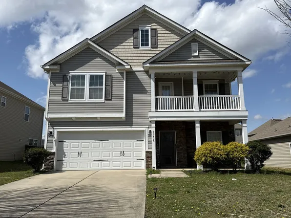 10426 Kempsford Dr, Charlotte, NC 28262