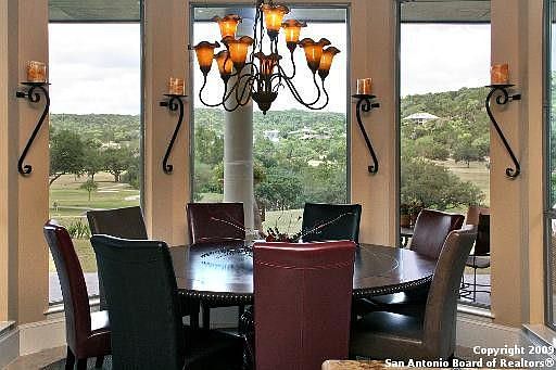Dining wValley views