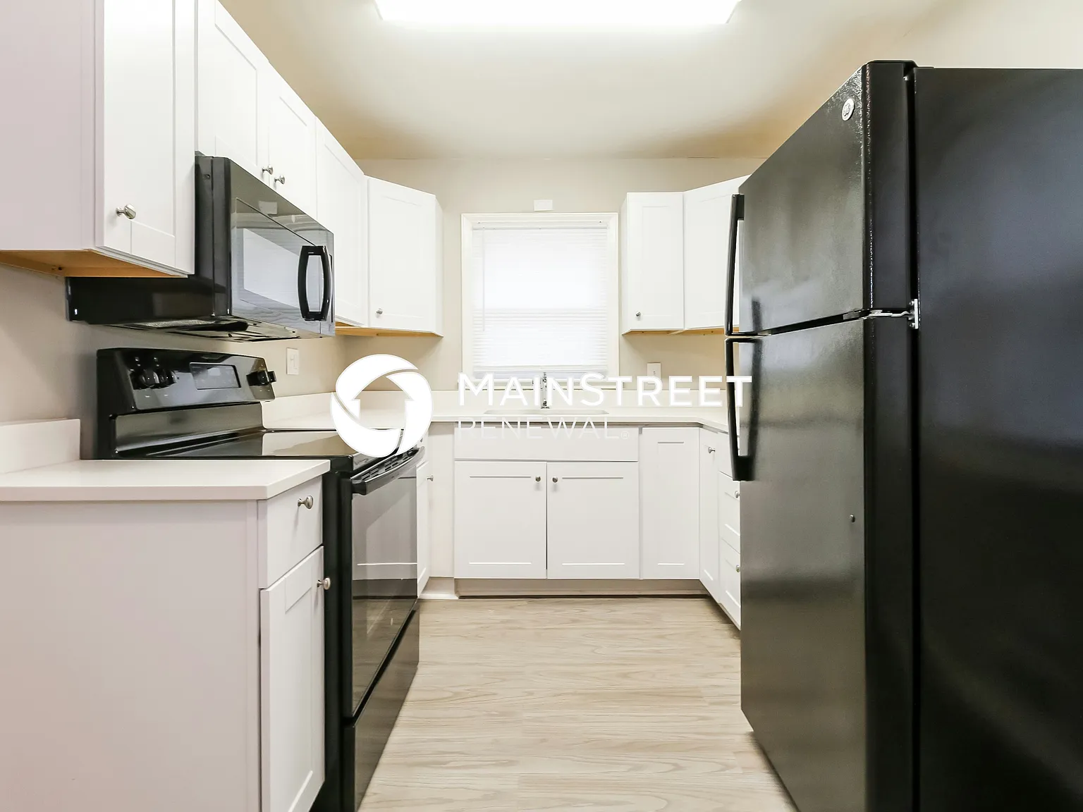 10002 Drury Ave — Photo 4