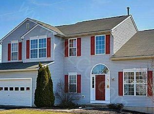 102 Largo Way, East Fallowfield, PA 19320