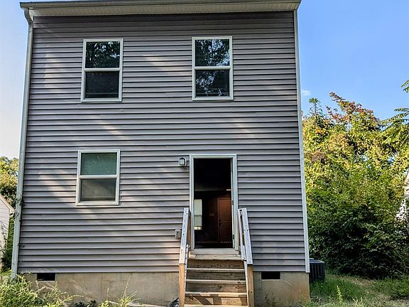 2nd image of 2304 Warwick Ave