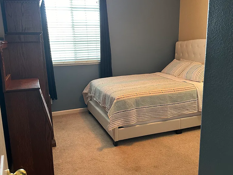 5617 Edgefield Way — Photo 3