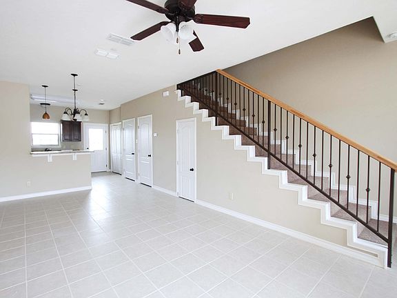 3rd image of 602 Basswood Dr #903