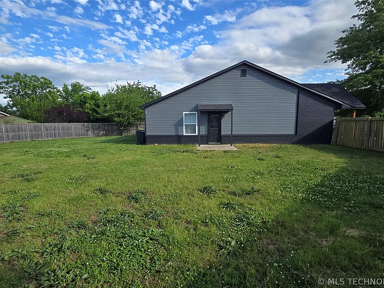 12201 S 270th East Ave — Photo 11