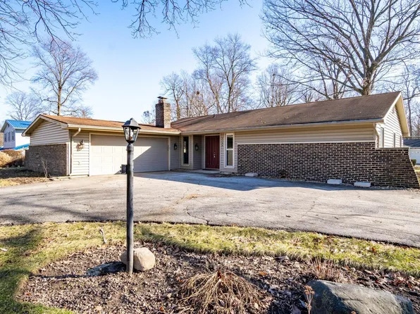 2106 Beechmont Dr, Fort Wayne, IN 46825
