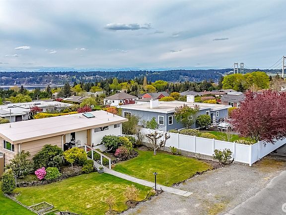 4th image of 953 S Mountain View Avenue