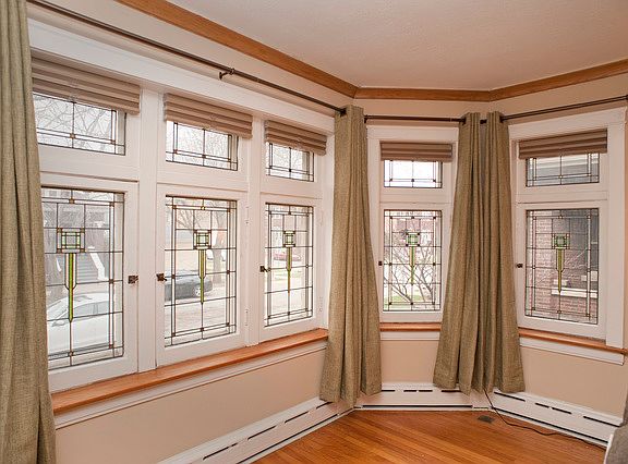 4th image of 2307 Elmwood Ave