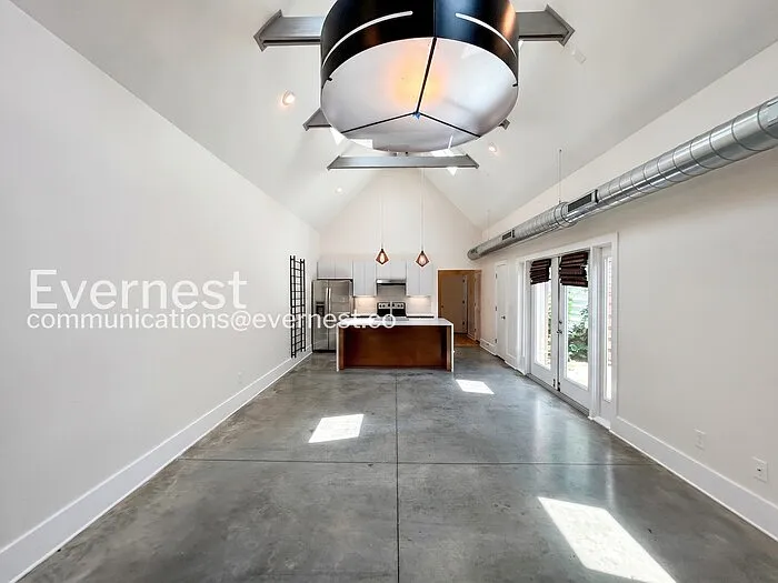 5210B Michigan Ave — Photo 10