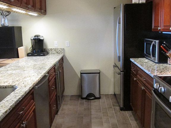 4th image of 777 N Washington St APT 702