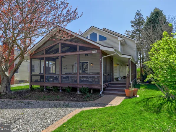 21095 Elizabeth Ave, Rehoboth Beach, DE 19971