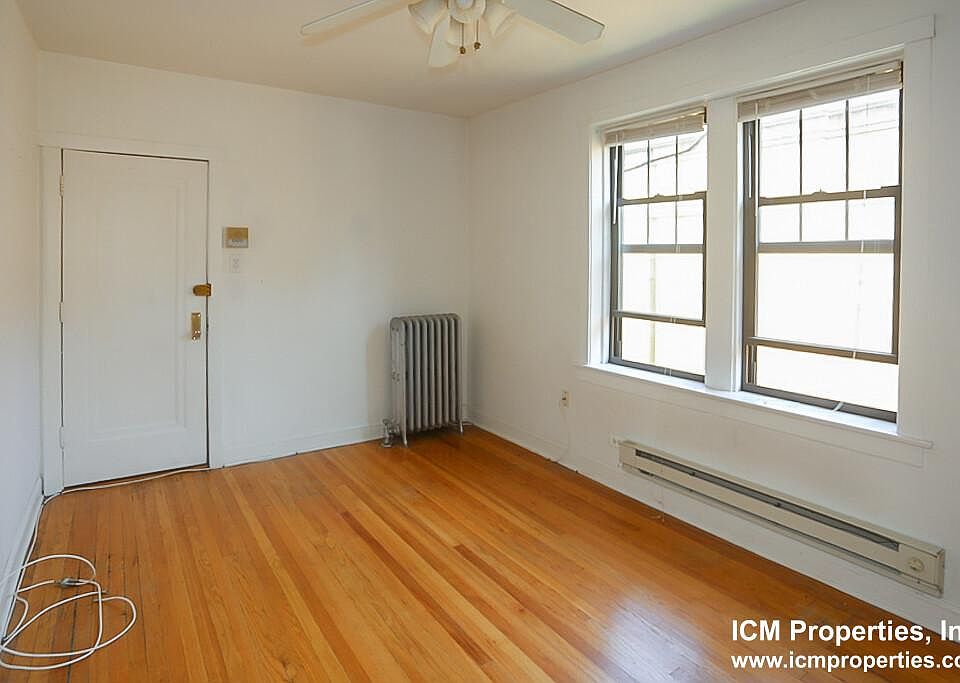 1st image of 2238 N Bissell St Room 2