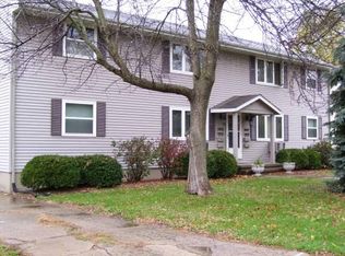 2903 Oakland Rd NE #1, Cedar Rapids, IA 52402