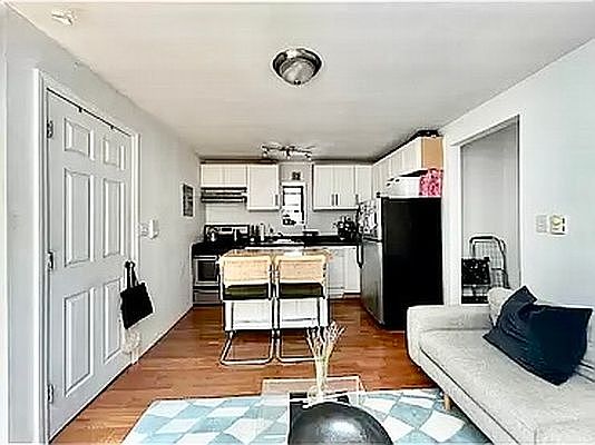 3rd image of 743 Driggs Ave #3