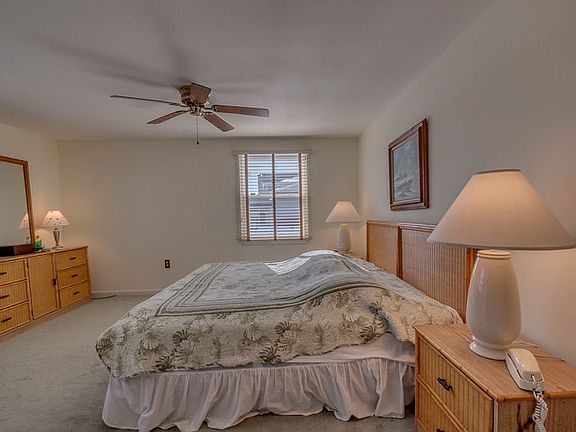 1st Floor Master Bedroom