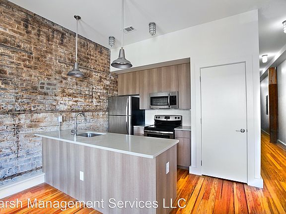 5th image of 219 W Broughton St APT 13