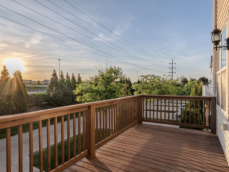 6180 N Pointe Dr — Photo 32