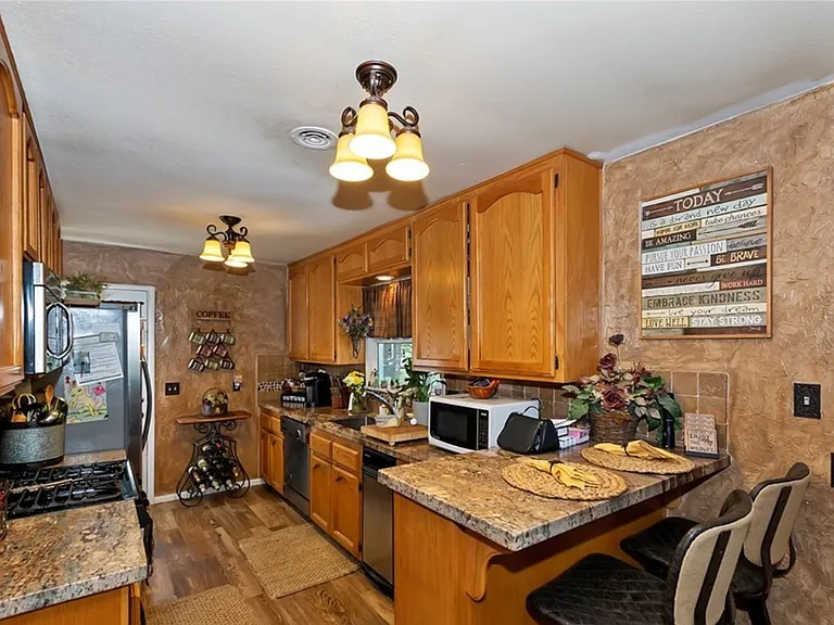 1035 Nesthorn Dr — Photo 9