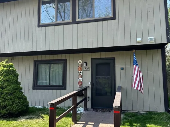 1708 Chelsea Cove S, Hopewell Junction, NY 12533