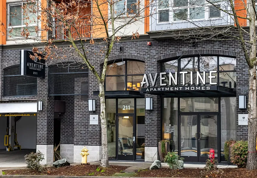 Aventine Apartments — Photo 2