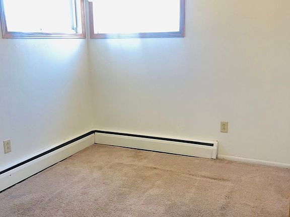4th image of 605 4th St NE APT 2