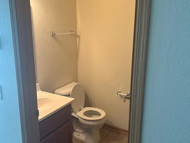 841 Stonecrop Dr — Photo 9