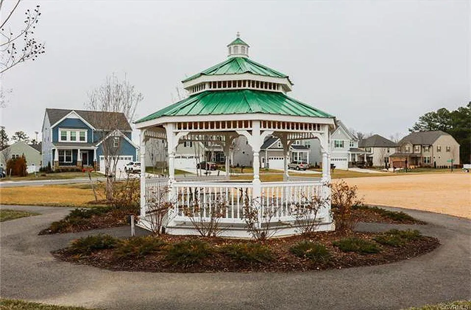 8952 Ringview Drive — Photo 3