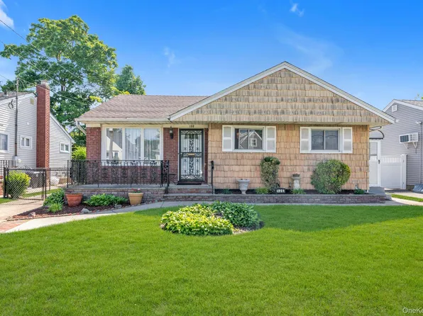 106 Green Avenue, Hempstead, NY 11550