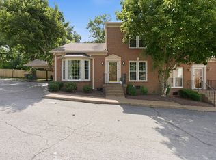 8 Sharonwood Dr, Nashville, TN 37215