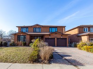 1445 Brentano Blvd, Mississauga, ON L4X1A2