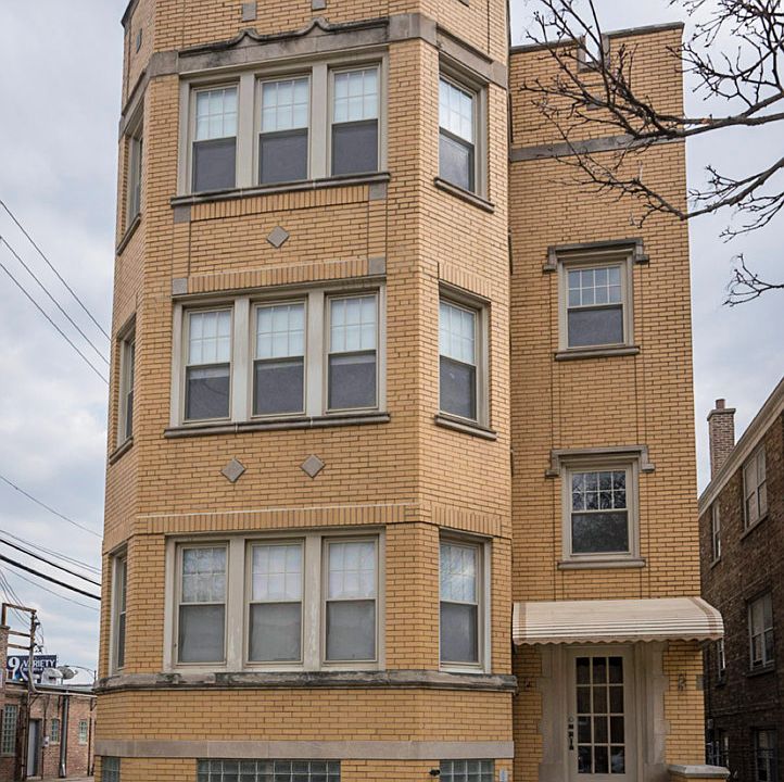 1st image of 2515 W Farragut Ave APT 3