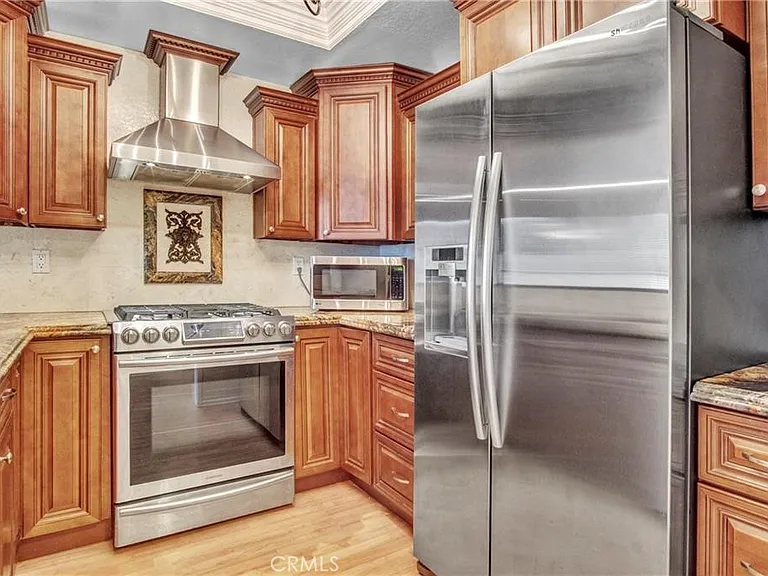 2571 Plaza Del Amo #107 — Photo 4