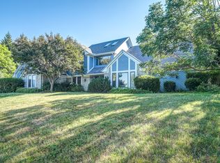 956 Mead Rd, Bellbrook, OH 45305