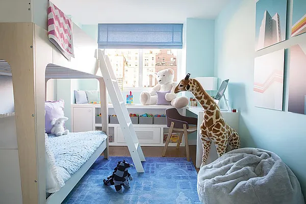 Rented by OFFICIAL | media 4