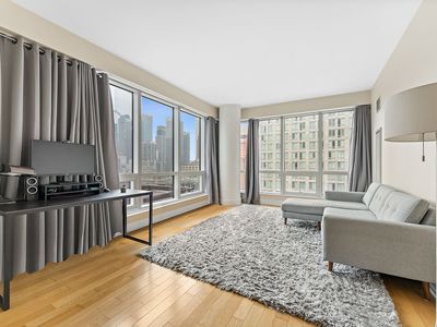 350 W 42nd St APT 9A, New York, NY, 10036