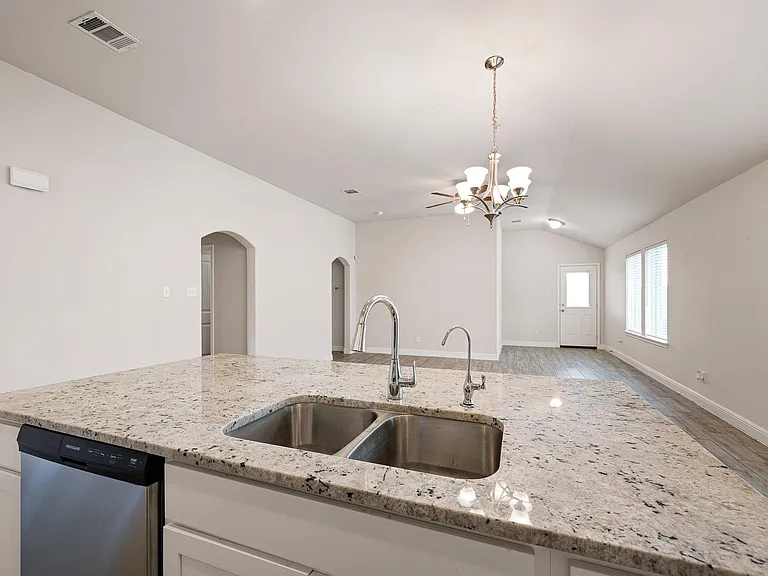 5315 Latigo Ct — Photo 12