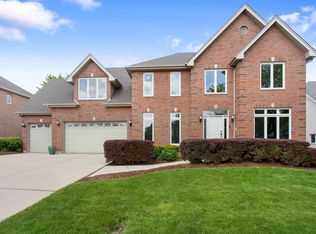 924 Naples Ln, Woodridge, IL 60517