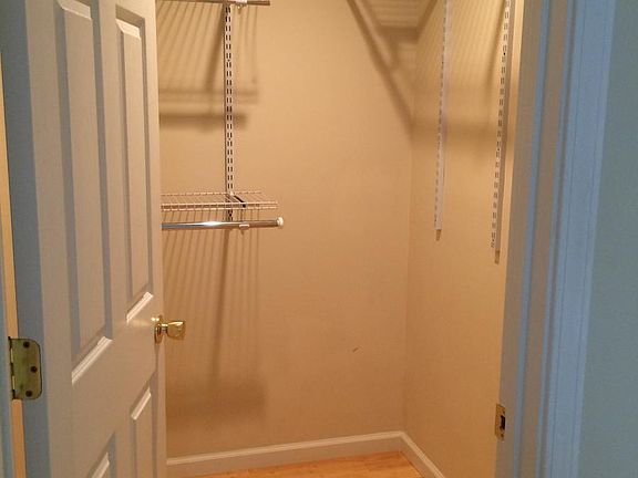 Both bedroom have walk in clothes